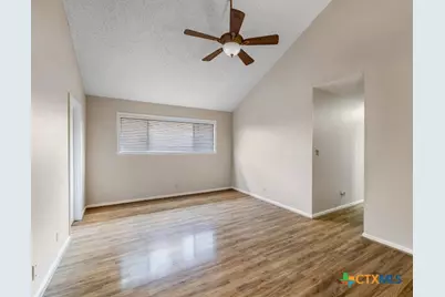 403 Alamogordo Drive, Victoria, TX 77904 - Photo 8
