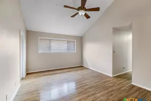 403 Alamogordo Dr, Victoria, TX 77904 - Photo 8