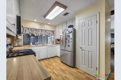 403 Alamogordo Drive, Victoria, TX 77904 - Photo 26