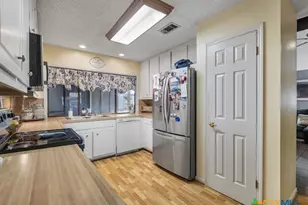 403 Alamogordo Dr, Victoria, TX 77904 - Photo 26
