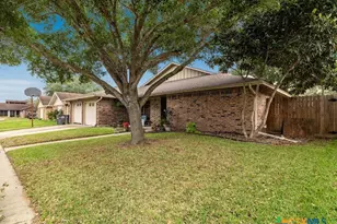 403 Alamogordo Dr, Victoria, TX 77904 - Photo 4