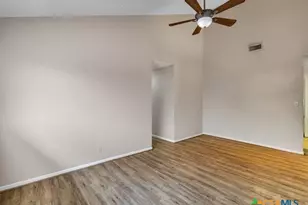 403 Alamogordo Dr, Victoria, TX 77904 - Photo 8