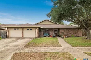 403 Alamogordo Dr, Victoria, TX 77904 - Photo 1