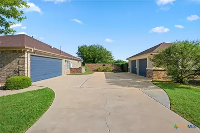 266 Courtnees Way, Georgetown, TX 78626 - Photo 4