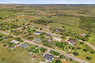 714 Louisiana Ave, Shiner, TX 77984 - Photo 42