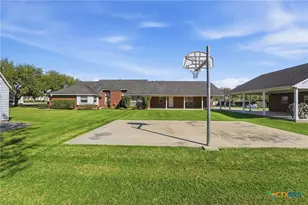 714 Louisiana Ave, Shiner, TX 77984 - Photo 40