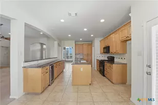 714 Louisiana Ave, Shiner, TX 77984 - Photo 14