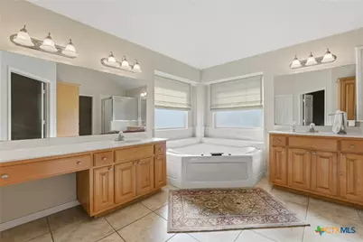 714 Louisiana Avenue, Shiner, TX 77984 - Photo 24