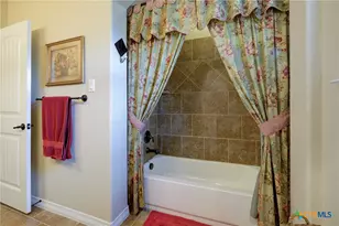 907 Shady Hollow, New Braunfels, TX 78132 - Photo 30