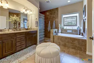 907 Shady Hollow, New Braunfels, TX 78132 - Photo 20