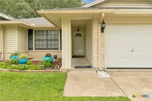 405 Roanoke Dr, Victoria, TX 77904 - Photo 2
