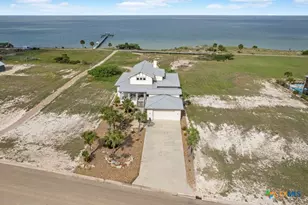 460 Bay Club Dr, Seadrift, TX 77983 - Photo 2
