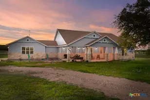 160 Red Stag Ct, Lampasas, TX 76550 - Photo 2