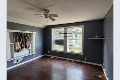 1109 E Power Avenue, Victoria, TX 77901 - Photo 2
