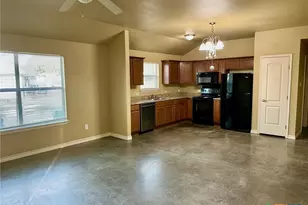 1400 Clyde St, San Marcos, TX 78666 - Photo 2