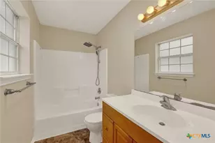 723 Woodcrest Cir, New Braunfels, TX 78130 - Photo 24