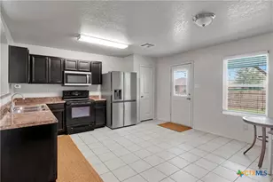 1437 Birmingham Dr, Seguin, TX 78155 - Photo 12