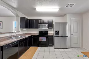 1437 Birmingham Dr, Seguin, TX 78155 - Photo 10