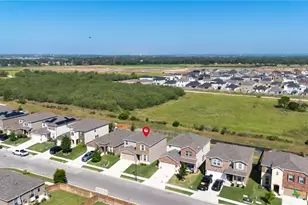 332 Autumn Rouge, New Braunfels, TX 78130 - Photo 4
