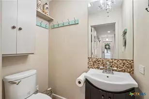 714 Oakwood Blvd, New Braunfels, TX 78130 - Photo 34