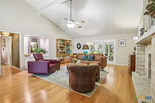 714 Oakwood Blvd, New Braunfels, TX 78130 - Photo 8