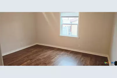 1801 Pleasant Green Drive, Victoria, TX 77905 - Photo 10
