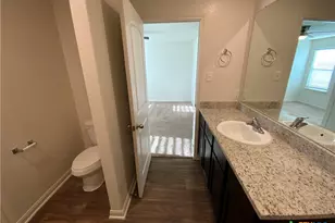 1024 Riverdale Cove, Jarrell, TX 76537 - Photo 12