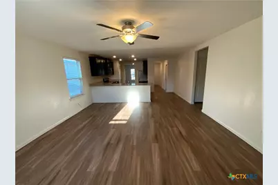 1024 Riverdale Cove, Jarrell, TX 76537 - Photo 8