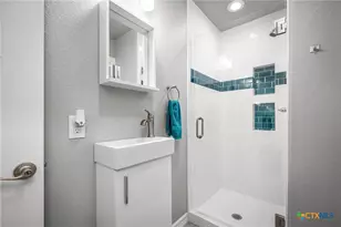1344 Bordeaux Ln, New Braunfels, TX 78132 - Photo 32