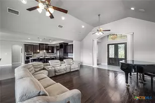 1344 Bordeaux Ln, New Braunfels, TX 78132 - Photo 8