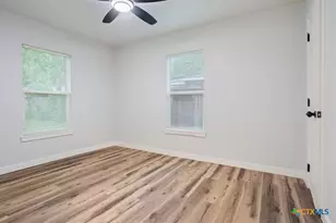 1412 E Avenue D, Temple, TX 76501 - Photo 16