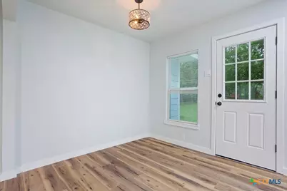 1412 E Avenue D, Temple, TX 76501 - Photo 8