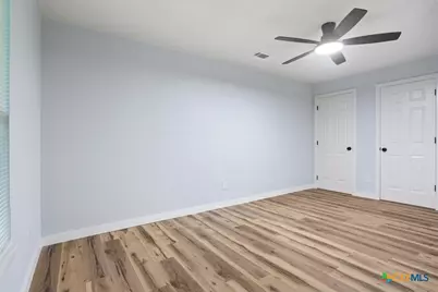 1412 E Avenue D, Temple, TX 76501 - Photo 12