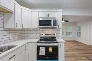 1412 E Avenue D, Temple, TX 76501 - Photo 10