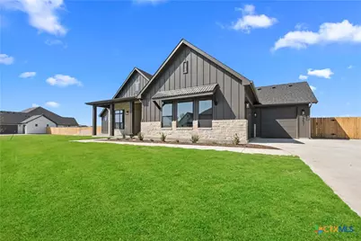 6842 Lacey Oak Road, Salado, TX 76571 - Photo 2