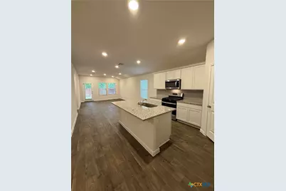 210 Addison Place, Lockhart, TX 78644 - Photo 2
