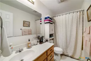 123 & 125 6th St, Vanderbilt, TX 77991 - Photo 10