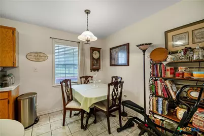 123 & 125 6th Street, Vanderbilt, TX 77991 - Photo 8