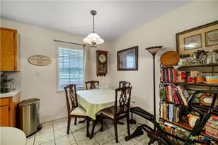 123 & 125 6th St, Vanderbilt, TX 77991 - Photo 8