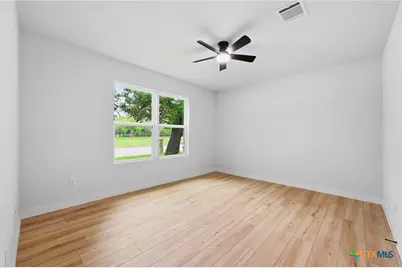 827 Clearfork Street, Lockhart, TX 78644 - Photo 22
