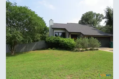 8 E Shawnee Lane, Belton, TX 76513 - Photo 2