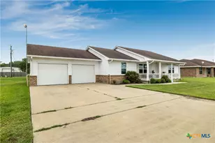 394 Navidad, Vanderbilt, TX 77991 - Photo 2