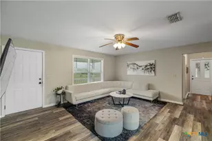 394 Navidad, Vanderbilt, TX 77991 - Photo 4