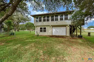 225 Swallow Dr, Palacios, TX 77465 - Photo 38