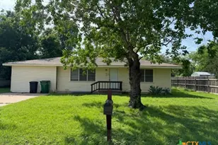 1102 N Houston, Cameron, TX 76520 - Photo 1
