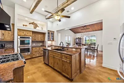 230 Dry Bear Creek, New Braunfels, TX 78132 - Photo 16