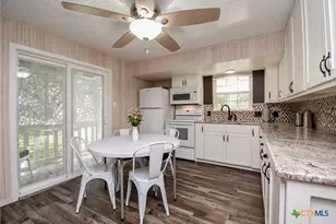 1678 Bayview Dr, Palacios, TX 77465 - Photo 18