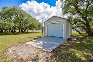 1678 Bayview Dr, Palacios, TX 77465 - Photo 40