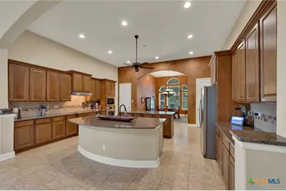 5684 Copper Creek, New Braunfels, TX 78132 - Photo 10