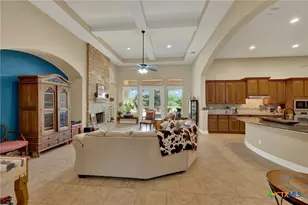 5684 Copper Creek, New Braunfels, TX 78132 - Photo 14